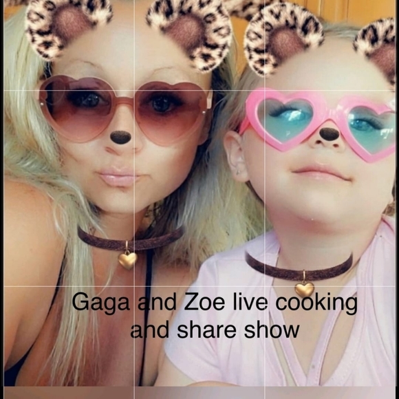 This is my live listing please like and share - Picture 9 of 17